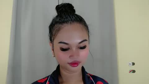 Snapshot of anaruru_ chatting on 28, 2, 2025 ANA online show from 28, 2, 2025