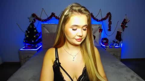 anastacyyellig online show from 18, 12, 2024