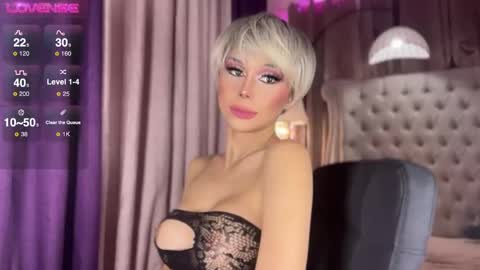 Anastasia Cucuzza online show from 7, 3, 2025