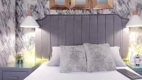 Mia online show from 25, 9, 2025