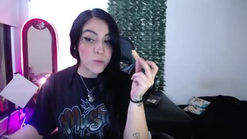 Jennyfer.... but u can say me Anastasia online show from 20, 9, 2025