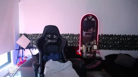 Jennyfer.... but u can say me Anastasia online show from 15, 10, 2025