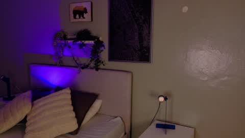 Kendra  online show from 11, 4, 2026