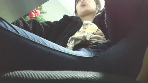   online show from 22, 12, 2025