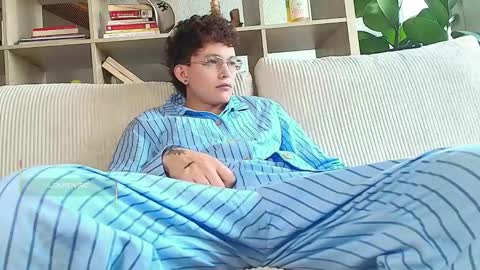 Snapshot of anddres_boss chatting on 13, 10, 2025 Tell Me ANDRESS ----- online show from 13, 10, 2025