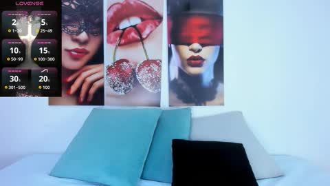 Snapshot of andhrea_vale chatting on 15, 12, 2025 Andrea online show from 15, 12, 2025