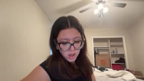 anditspinkxo online show from 12, 6, 2026