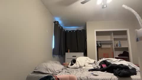 anditspinkxo online show from 13, 6, 2026