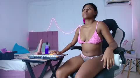 andre_lezcano online show from 24, 6, 2026
