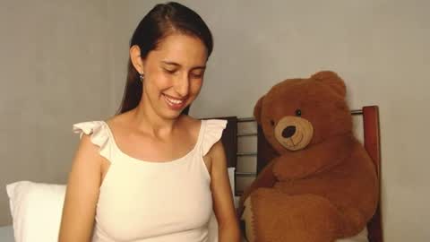 Snapshot of andre_sky_ chatting on 10, 7, 2026 A l e online show from 10, 7, 2026