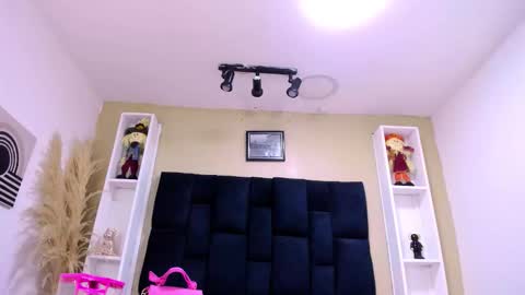 Andres Gil online show from 4, 12, 2025