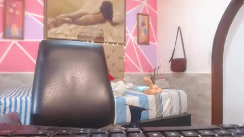 andrea ospina1 online show from 26, 2, 2025