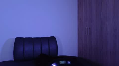    online show from 10, 1, 2025