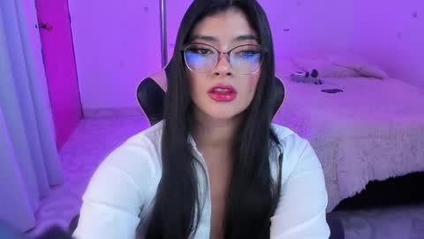 Snapshot of andreeart chatting on 1, 5, 2026 ig online show from 1, 5, 2026
