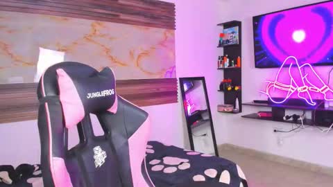 Snapshot of andrees_s chatting on 31, 10, 2025 andrees_s online show from 31, 10, 2025