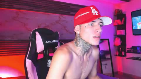 Snapshot of andrees_s chatting on 1, 3, 2026 andrees_s online show from 1, 3, 2026