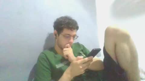 Snapshot of andres129494 chatting on 11, 11, 2025 andres129494 online show from 11, 11, 2025