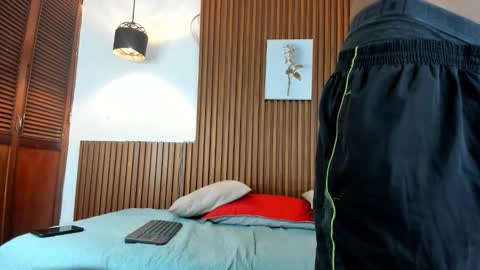 andres_belari online show from 13, 10, 2025