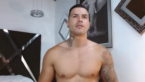 Snapshot of andres_clark chatting on 8, 2, 2025 insta andres clark online show from 8, 2, 2025