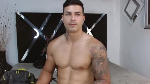 Snapshot of andres_clark chatting on 13, 2, 2025 insta andres clark online show from 13, 2, 2025