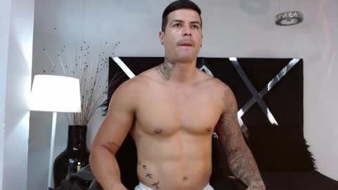 Snapshot of andres_clark chatting on 19, 2, 2025 insta andres clark online show from 19, 2, 2025