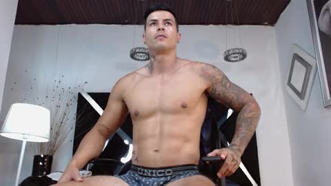 Snapshot of andres_clark chatting on 9, 3, 2025 insta andres clark online show from 9, 3, 2025