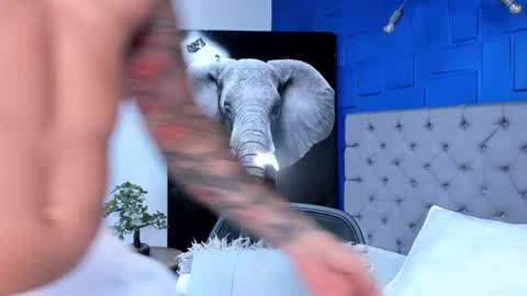 Snapshot of andres_clark chatting on 24, 9, 2025 insta andres clark online show from 24, 9, 2025