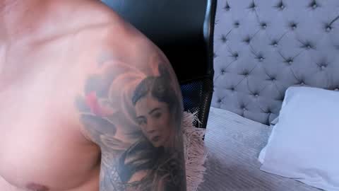 Snapshot of andres_clark chatting on 21, 11, 2025 insta andres clark online show from 21, 11, 2025