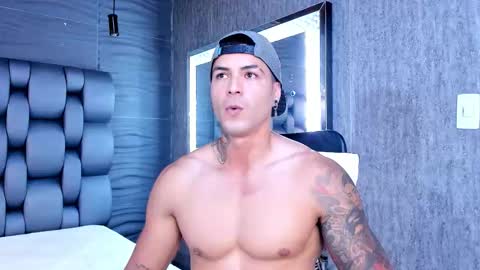 Snapshot of andres_clark chatting on 22, 12, 2025 insta andres clark online show from 22, 12, 2025