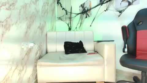 Snapshot of andres_stud chatting on 1, 11, 2025 andres_stud online show from 1, 11, 2025