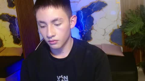 andres_tay online show from 11, 4, 2026