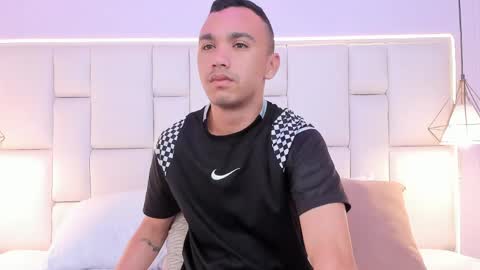 Snapshot of andressolorzano chatting on 19, 5, 2026 Andres online show from 19, 5, 2026