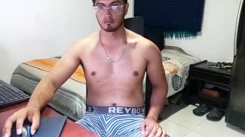 Snapshot of andresvergon85 chatting on 9, 3, 2025 andresvergon85 online show from 9, 3, 2025