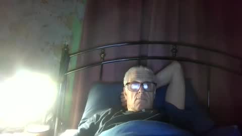 Snapshot of andrew160258 chatting on 6, 6, 2026 Andrew online show from 6, 6, 2026