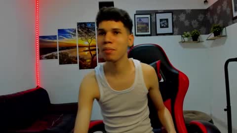 andrew_2811 online show from 8, 11, 2025