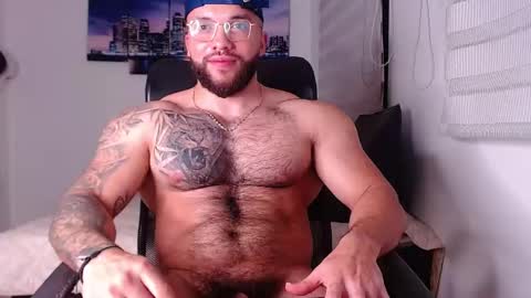 Snapshot of andrew_holden__ chatting on 1, 10, 2025 andrew_holden__ online show from 1, 10, 2025
