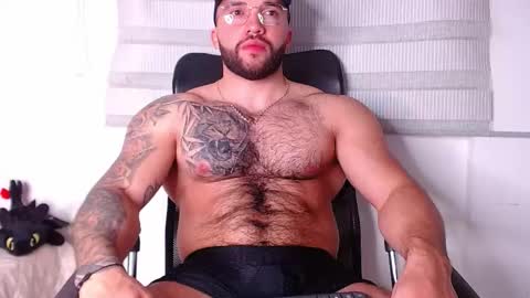 Snapshot of andrew_holden__ chatting on 17, 10, 2025 andrew_holden__ online show from 17, 10, 2025