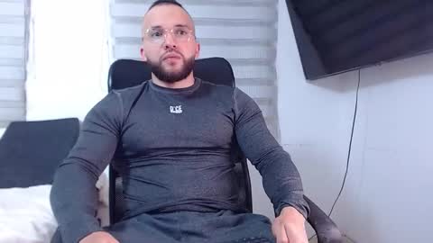 andrew_holden__ online show from 14, 1, 2026