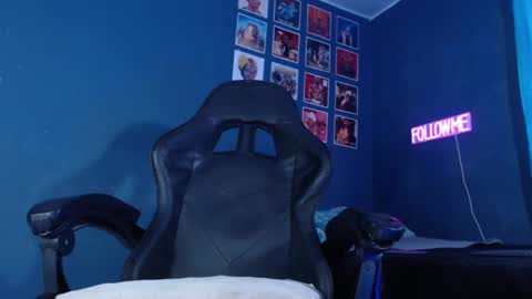 Snapshot of andrew_hoult chatting on 2, 12, 2024 Andrew online show from 2, 12, 2024