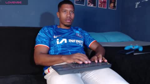 Snapshot of andrew_hoult chatting on 18, 2, 2025 Andrew online show from 18, 2, 2025