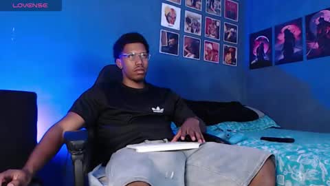 Snapshot of andrew_hoult chatting on 10, 11, 2025 Andrew online show from 10, 11, 2025