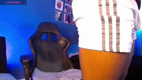 Snapshot of andrew_hoult chatting on 5, 12, 2025 Andrew online show from 5, 12, 2025