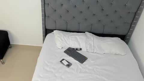 Snapshot of andrewadans02 chatting on 31, 10, 2025 andrew online show from 31, 10, 2025