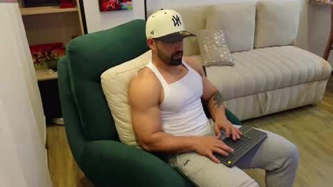 Snapshot of andrewfame chatting on 23, 10, 2025 Andrew online show from 23, 10, 2025