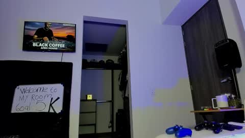 Andrew Johnson online show from 19, 10, 2025