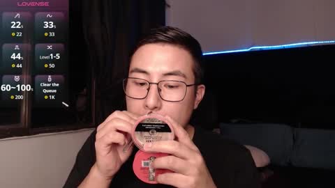 Snapshot of andrewmhilton_ chatting on 9, 2, 2026 andrewmhilton_ online show from 9, 2, 2026