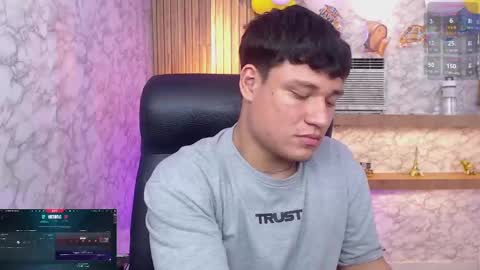 Snapshot of andrewpeach chatting on 1, 10, 2025 Andrew online show from 1, 10, 2025