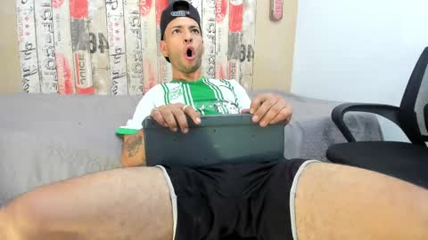 Snapshot of andrey_u92 chatting on 5, 3, 2025 online show from 5, 3, 2025