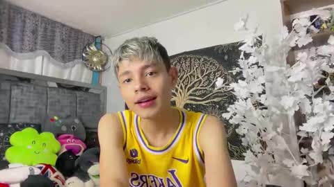 Andy online show from 5, 12, 2025