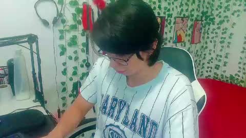 Snapshot of andy_gray01 chatting on 29, 4, 2026 Andy Gray online show from 29, 4, 2026